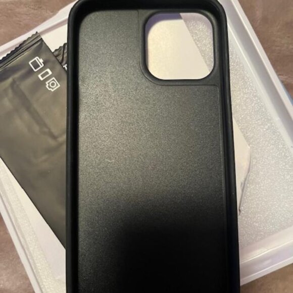 NWT iPhone Case 13 Pro Max w/ Card/ID Holder Brown - Picture 3 of 4